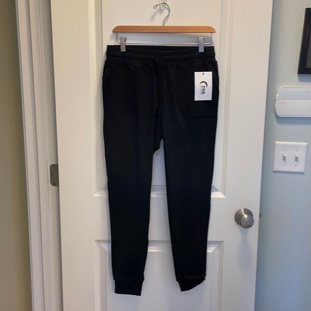 Zyia Black Unwind Jogger